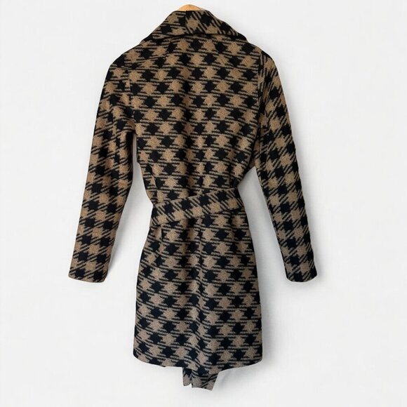 Harris Wharf London Houndstooth Plaid Blanket Coat with Belt - Picture 4 of 14